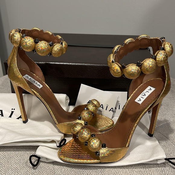 ALAÏA La Bombe 110 studded iridescent metallic elaphe sandals size 37 - Picture 2 of 16